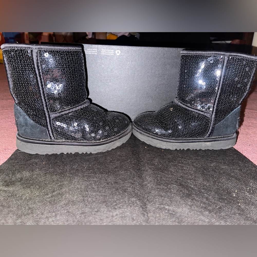 Black sequin toddler Ugg boots size 10